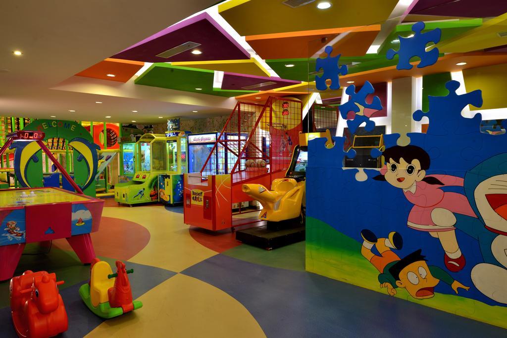 Radisson Resort & Spa Kandla Gandhidham Exterior photo