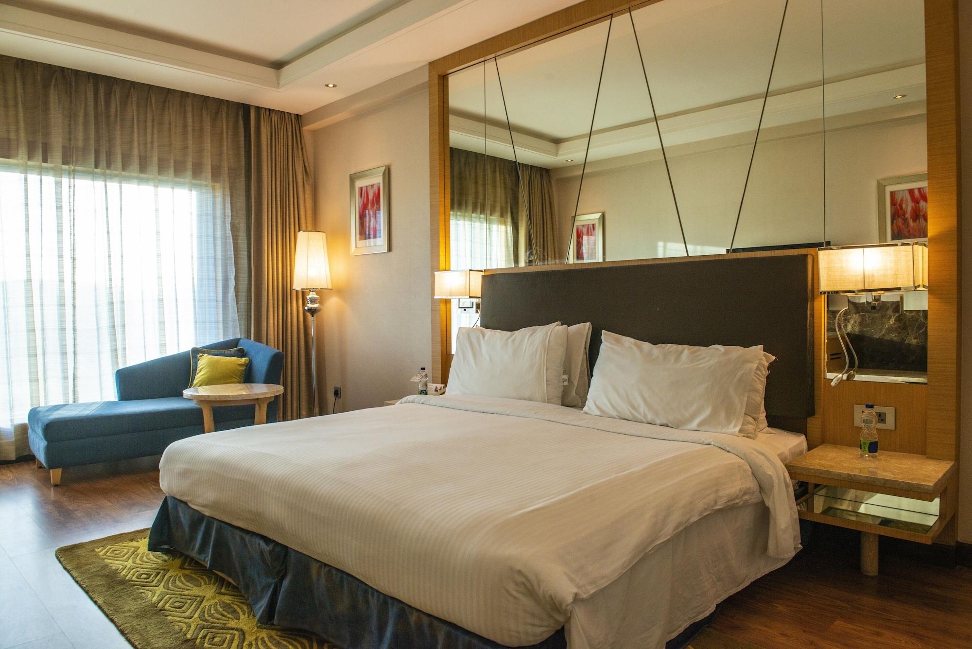 Radisson Resort & Spa Kandla Gandhidham Exterior photo