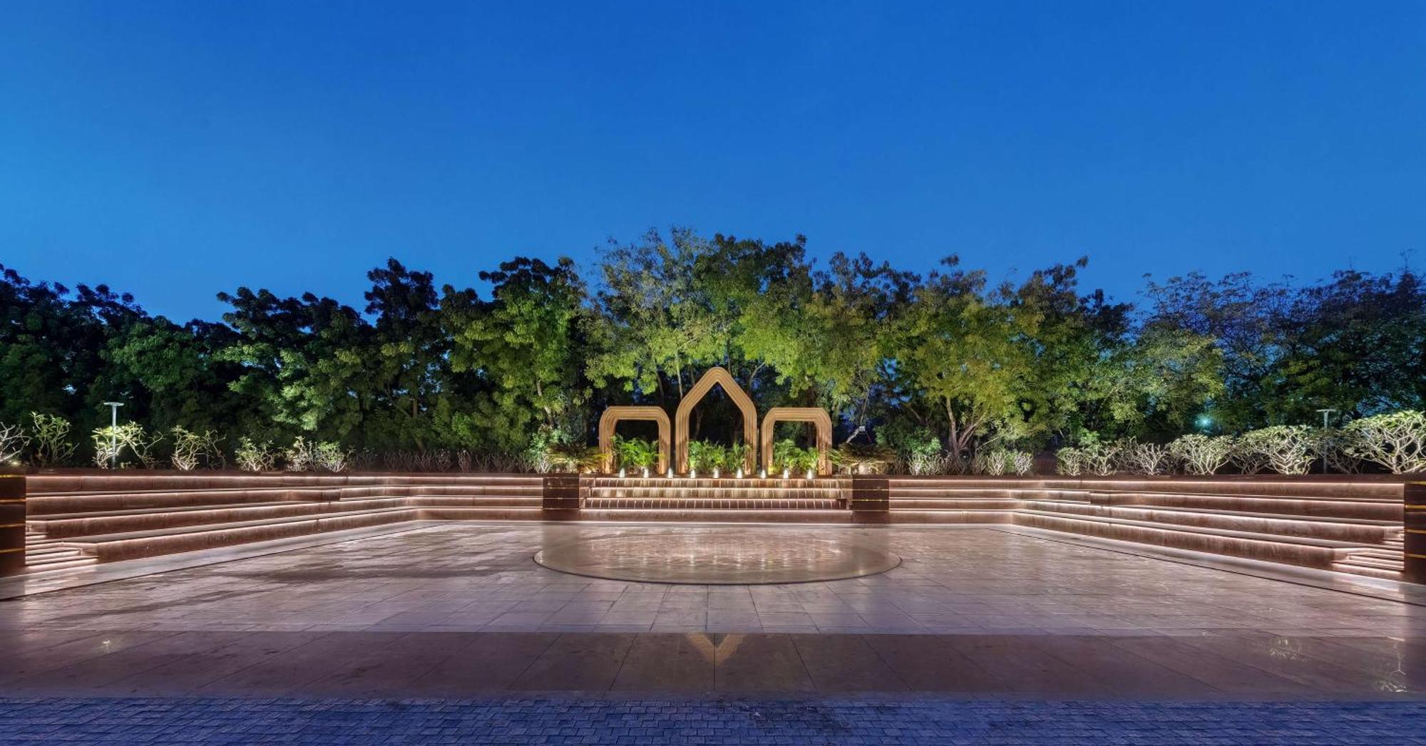 Radisson Resort & Spa Kandla Gandhidham Exterior photo